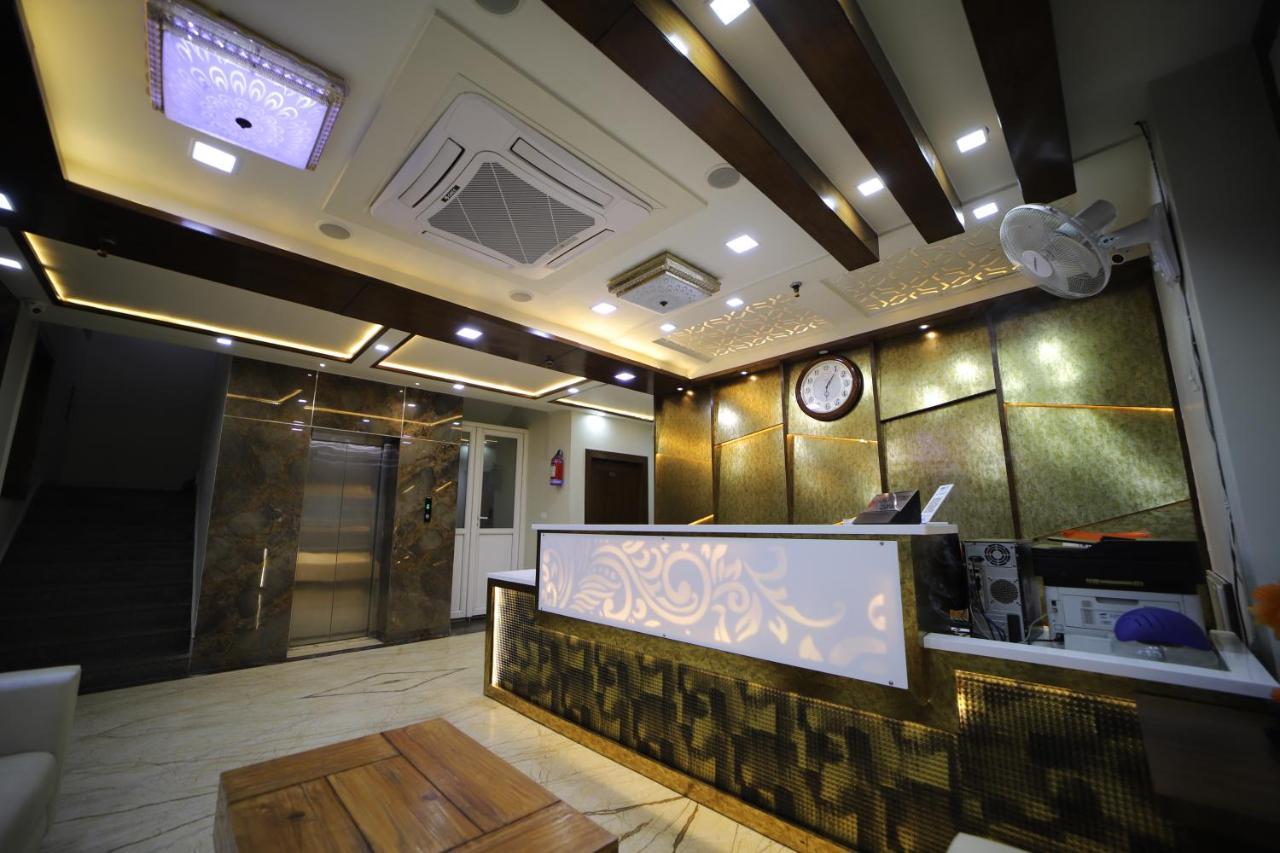 Royal Phoenix Hotel 3*